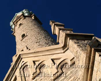 Photograph of Water Tower Angle from www.MilwaukeePhotos.com (C) Ian Pritchard